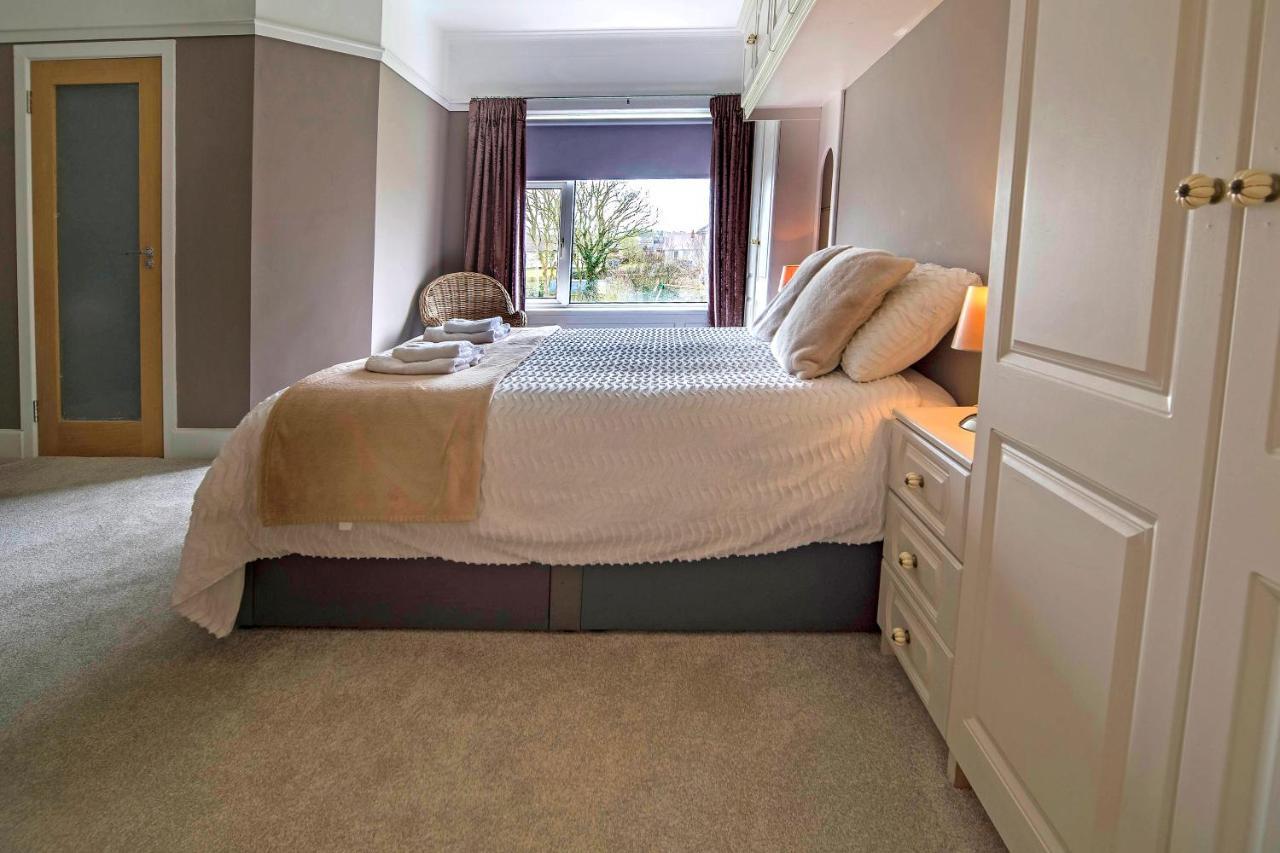 Larkhill House Hotel Portrush Buitenkant foto