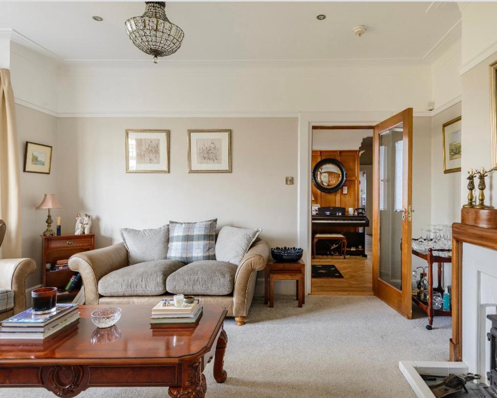 Larkhill House Hotel Portrush Buitenkant foto